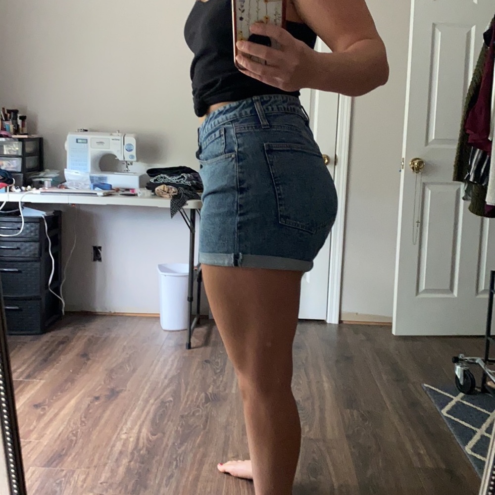 Jean Shorts - high rise ➰